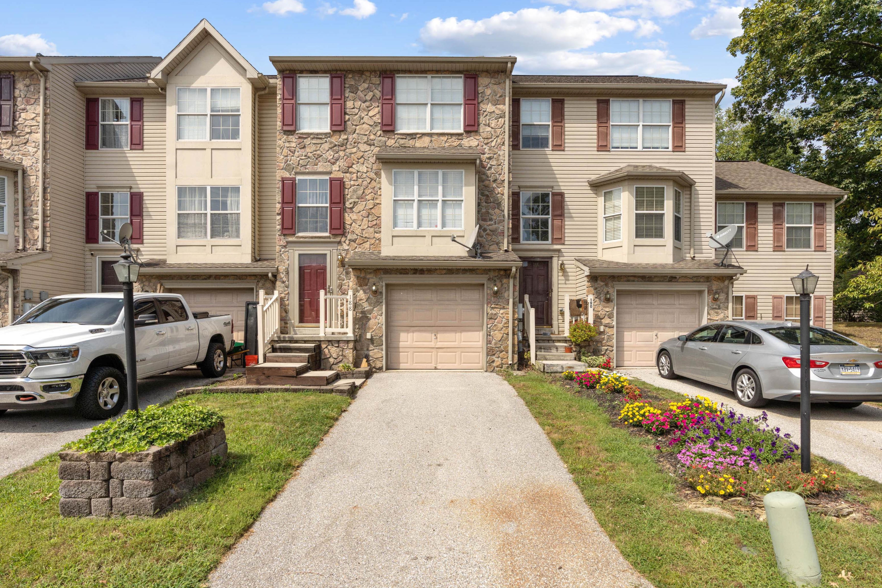 188 Sara Lane - 1